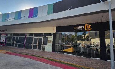 RENTA DE LOCAL EN PLAZA COMERCIAL EN CANCUN DE 800 MTS COLDWELL BANKER