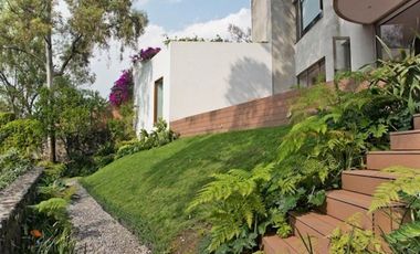 Residencia en exclusiva zona diseñada por el Arquitecto Francisco Serrano