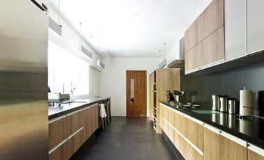 Residencia en exclusiva zona diseñada por el Arquitecto Francisco Serrano