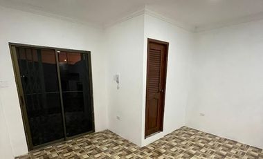 Departamento 1er Piso Avenida domingo comin - Guasmo Central, RobA