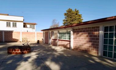 *VENTA de Casa rústica en Santiago Tianguistenco*