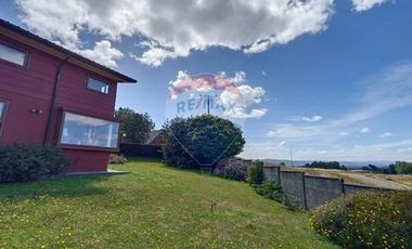 SE VENDE CASA CON VISTA DESPEJADA EN LOS NOTROS