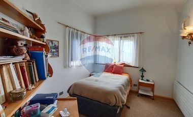 SE VENDE CASA CON VISTA DESPEJADA EN LOS NOTROS
