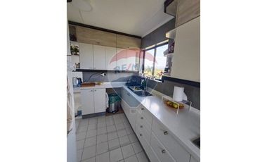 SE VENDE CASA CON VISTA DESPEJADA EN LOS NOTROS