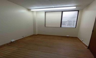 OFICINA EN ARRIENDO EN EL CENTRO/MANIZALES