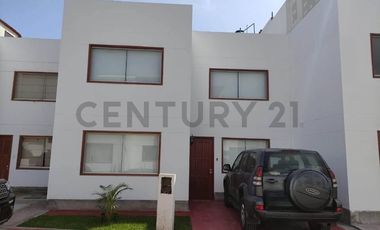 ALQUILER DE LINDA CASA EN CONDOMINIO - HUACHO