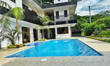 Maat vende Casa Vacacional - Villeta 500m2 $1.000Millones