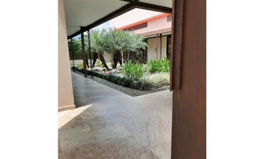 VENTA CASA CAMPESTRE VIA  VILLAVICENCIO-RESTREPO EN COND.CASA DE CAMPO