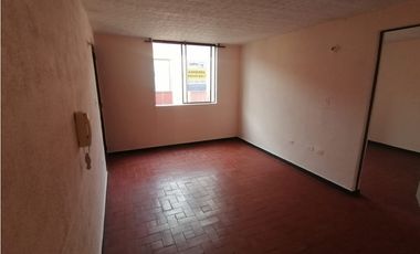 ALQUILER DE APTO 5to PISO  CONJUNTO PUENTE DEL COMERCIO
