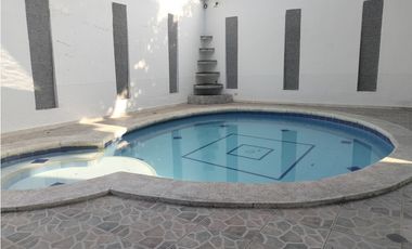 SE VENDE O ARRIENDA CASA DE USO COMERCIAL, SANTA MARTA