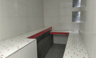 SE VENDE O ARRIENDA CASA DE USO COMERCIAL, SANTA MARTA
