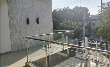 SE VENDE O ARRIENDA CASA DE USO COMERCIAL, SANTA MARTA