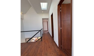 VENDO HERMOSA CASA PARA ESTRENAR EN CHIA