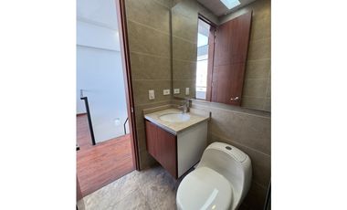 VENDO HERMOSA CASA PARA ESTRENAR EN CHIA