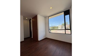 VENDO HERMOSA CASA PARA ESTRENAR EN CHIA