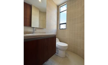 VENDO HERMOSA CASA PARA ESTRENAR EN CHIA