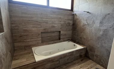 CASA EN VENTA EN RESIDENCIAL DEL MAYAB TEMOZÓN NORTE EN MÉRIDA YUCATÁN