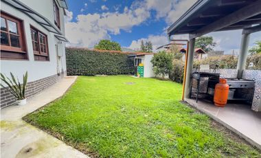 casa campetre urbana en venta, la Ceja Antioquia 900 m2. Hermosa.