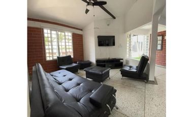 CASA HOTEL EN VENTA - KM 4 VIA ARMENIA - LA TEBAIDA