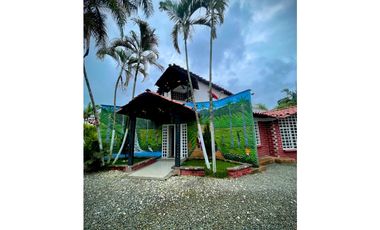 CASA HOTEL EN VENTA - KM 4 VIA ARMENIA - LA TEBAIDA