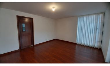 Apartamento con vista para arriendo en La Calleja