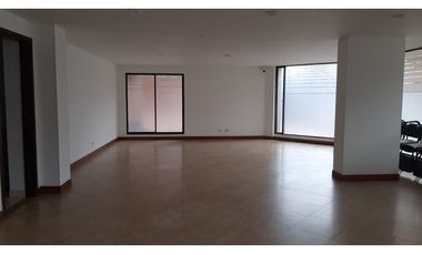 Apartamento con vista para arriendo en La Calleja