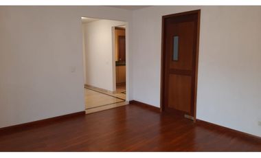 Apartamento con vista para arriendo en La Calleja