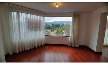 Apartamento con vista para arriendo en La Calleja