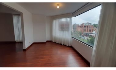 Apartamento con vista para arriendo en La Calleja
