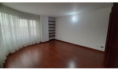 Apartamento con vista para arriendo en La Calleja