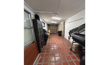 VENDO CASA EN EL POBLADO