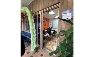 VENDO CASA EN EL POBLADO