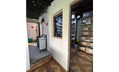 VENDO CASA EN EL POBLADO