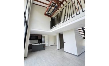vendo casa finca campestre Marinilla vía al Peñol 6.400 m2 CH