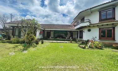 ARRIENDO HERMOSA CASA EN CAMPAMENTO