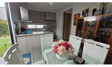 Vendemos hermosa casa en Chía !!