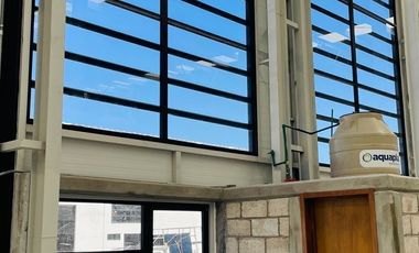 Bodega en venta 1080m2  zona Parque Industrial Querétaro. GPS
