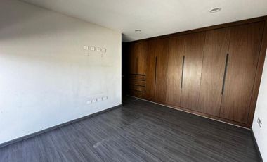 CASA EN RENTA EN GRAN RESEVA, LOMAS DE ANGELOPOLIS