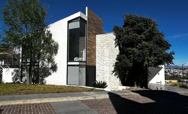 CASA EN RENTA EN GRAN RESEVA, LOMAS DE ANGELOPOLIS
