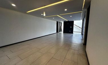 CASA EN RENTA EN GRAN RESEVA, LOMAS DE ANGELOPOLIS