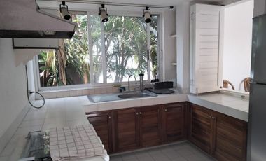 Casa en Venta en Villas Paracana, junto al Campo de Golf Palma Real, Ixtapa.