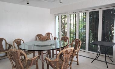 Casa en Venta en Villas Paracana, junto al Campo de Golf Palma Real, Ixtapa.