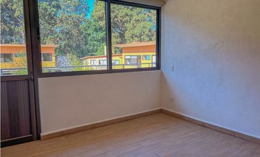 CASA EN RENTA DENTRO DE CONDOMINIO EN AVANDARO VALLE DE BRAVO
