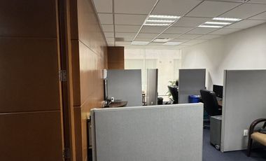 Oficinas Ejecutivas Amuebladas en Venta - Plaza Antigua, Zona Esmeralda