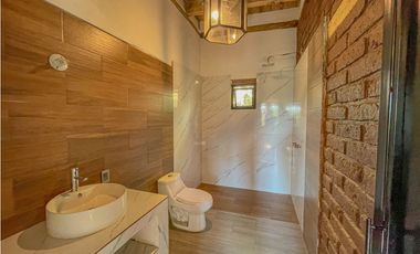 CASA EN RENTA EN ACATITLAN