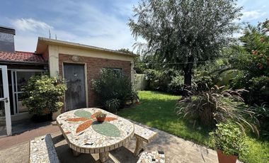 Casa 3 ambientes con quincho