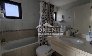 CASA GRANDE, PEÑALOLEN, 4 DORMITORIOS 4 BAÑOS, HOME OFFICE