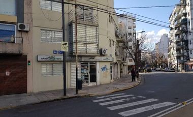 Apto Crédito - Gascon y Julian Alvarez - Local Comercial - Oficina - Consultorios - Departamento