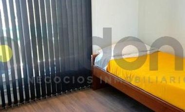 Moderna Propiedad con amplio Parque en  Las Golondrinas- Alquilada hasta octubre 2021