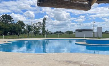 Venta terreno de 1169m2 en Lobos Country Club, con vista a espacio verde arbolado!